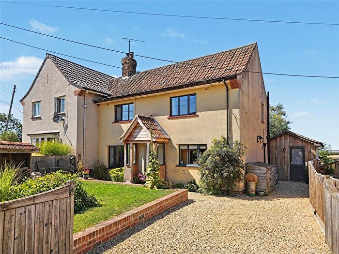 3 Bedroom Semi Detached House For Sale In Sharlands, Barrington, Ilminster, Somerset, TA19