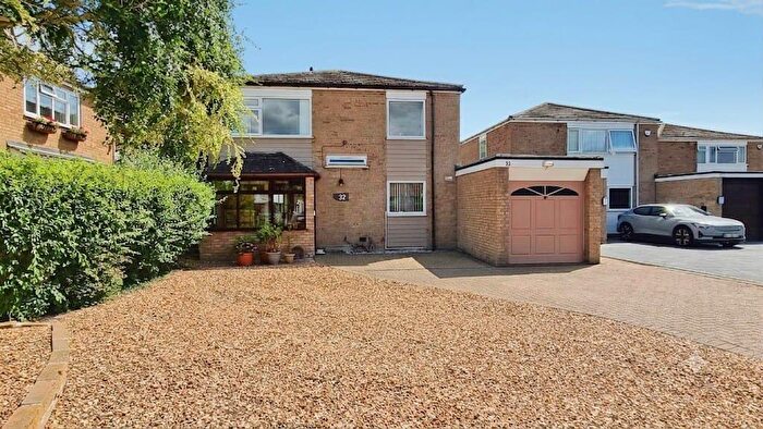 4 Bedroom Detached House For Sale In Cotton End Road, Wilstead, Bedfordshire, MK45