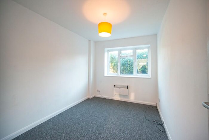 2 Bedroom Flat To Rent In Cliff Road, Hornsea, HU18