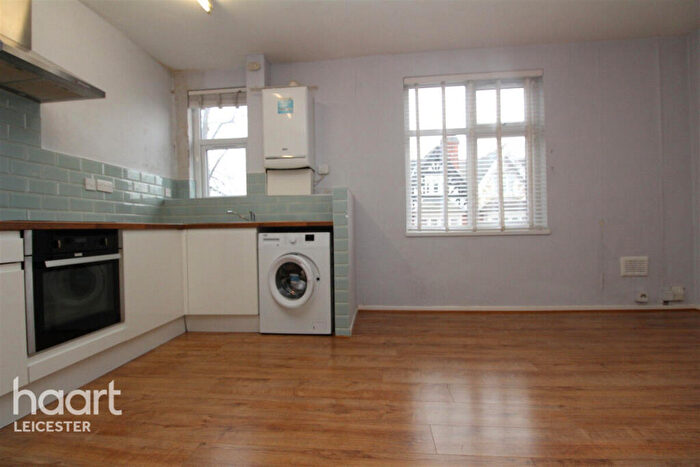 1 Bedroom Apartment To Rent In Fosse Road North, Leicester, LE3