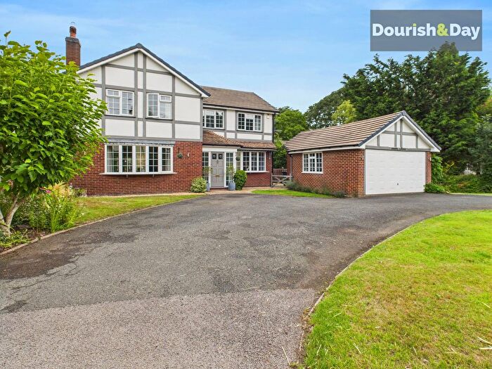 4 Bedroom Detached House For Sale In School Lane, Dunston, ST18