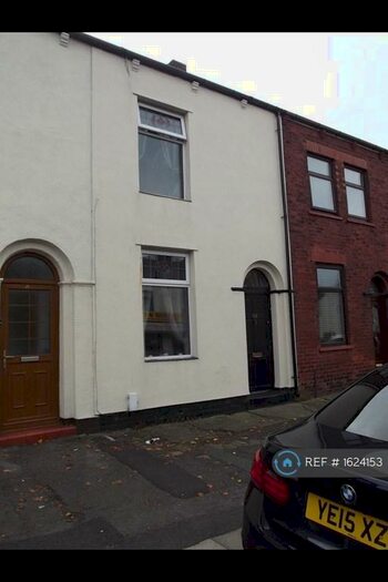 3 Bedroom Terraced House To Rent In Church St, Bolton, BL5