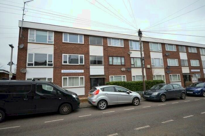 1 Bedroom Flat To Rent In Upper Bridge Road, Chelmsford, CM2