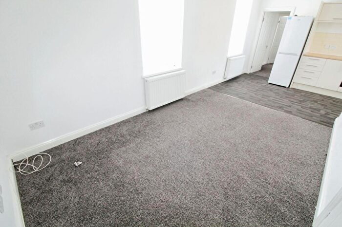 2 Bedroom Flat To Rent In Bowes Street, Blyth, NE24