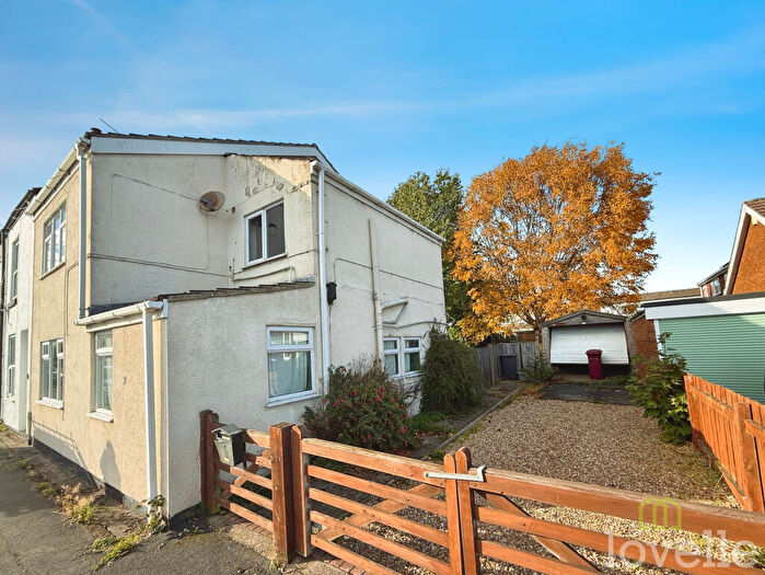 3 Bedroom End Of Terrace House For Sale In Westwood, Broughton, DN20