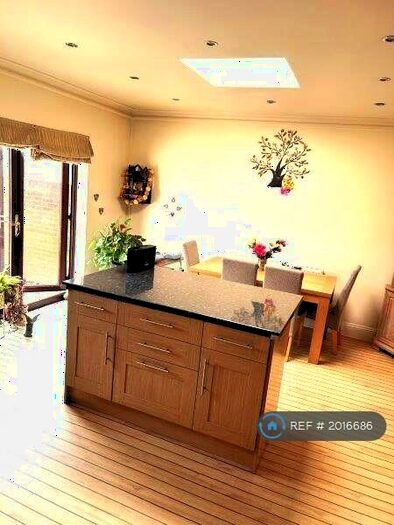 3 Bedroom Terraced House To Rent In Brockham Drive, Ilford, IG2