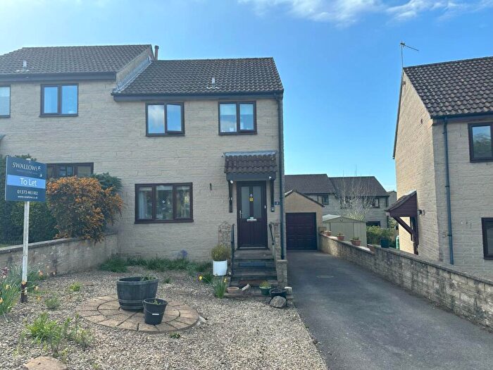 3 Bedroom Semi-Detached House To Rent In Townsend Close, Bruton, BA10
