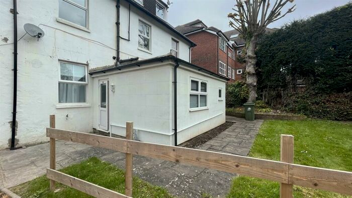 Studio To Rent In Cedar Road, Sutton, SM2