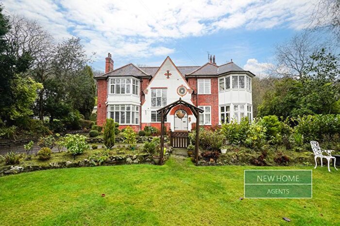 2 Bedroom Flat For Sale In Wendyridge, Weaponness Park, Scarborough, YO11