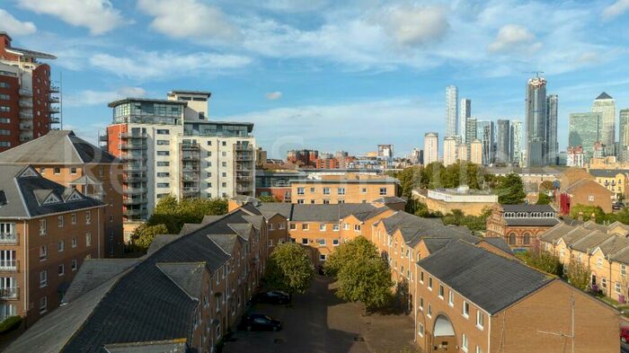 5 Bedroom End Of Terrace House To Rent In Cyclops Mews, Canary Wharf, London, E14