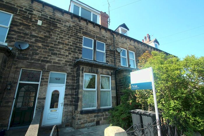 4 Bedroom Detached House To Rent In Hookstone Road, Harrogate, North Yorkshire, Uk, HG2