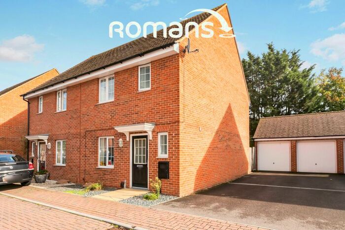 3 Bedroom Semi-Detached House To Rent In School Drive, Woodley, RG5