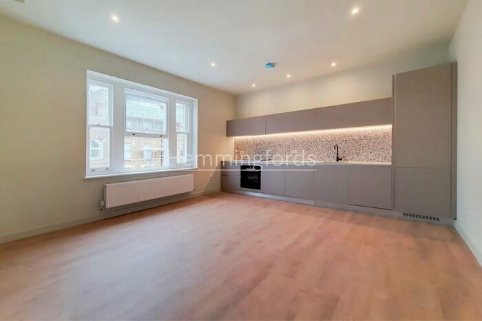 1 Bedroom Apartment To Rent In Kynaston Avenue, Stoke Newington, N16