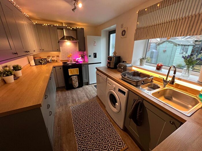 3 Bedroom Terraced House For Sale In Trehafod Road Trehafod - Trehafod, CF37
