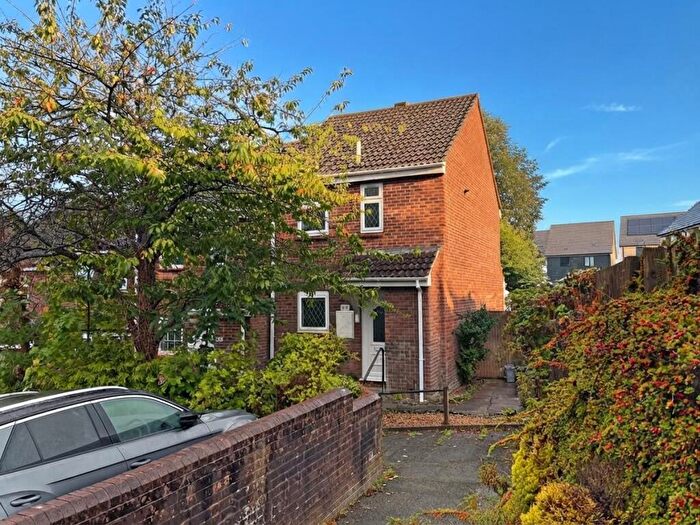 2 Bedroom End Of Terrace House For Sale In Rolston Close, Southway, Plymouth, PL6