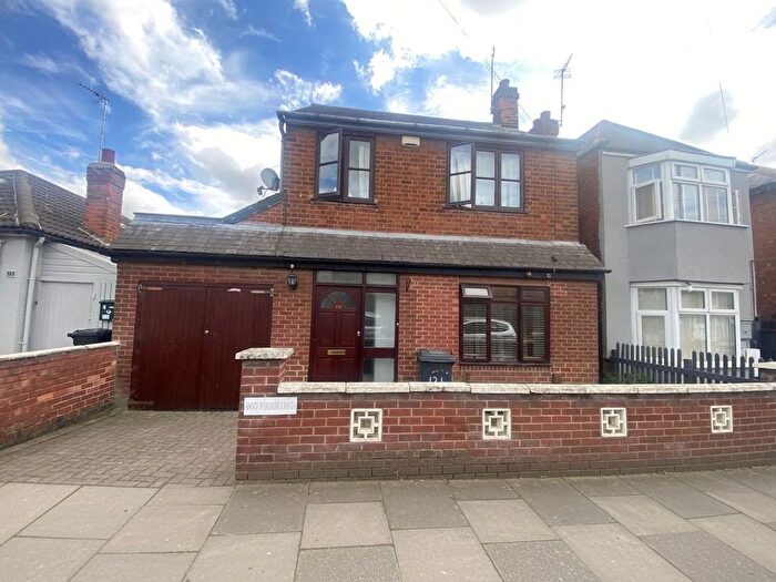 4 Bedroom Detached House For Sale In Fairfax Road, Leicester, LE4