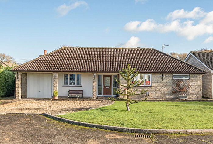 2 Bedroom Bungalow For Sale In Bowers Hey, Treeleaze, Yate, Bristol, BS37