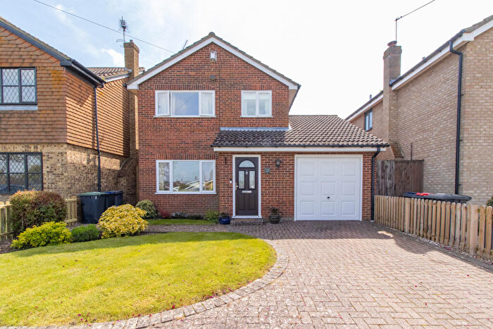 4 Bedroom Detached House For Sale In Dargate Road, Whitstable, CT5