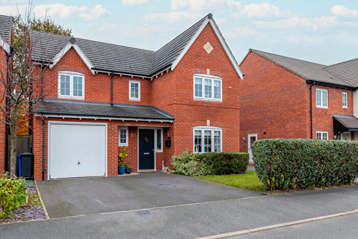 4 Bedroom Detached House For Sale In Sutton Crescent, Barton Under Needwood, DE13