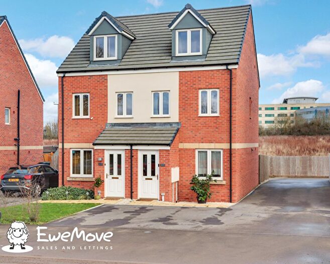 3 Bedroom Semi-Detached House To Rent In Homington Avenue, Coate, Swindon, SN3