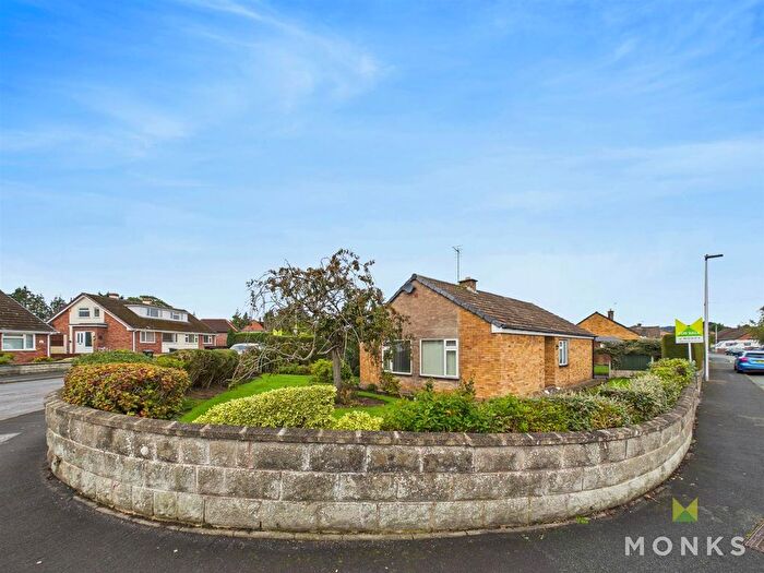 3 Bedroom Detached Bungalow For Sale In Cabin Lane, Oswestry, SY11