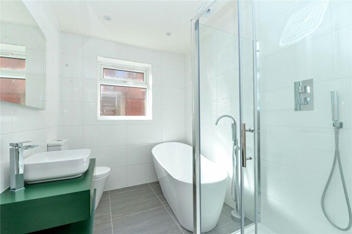 4 Bedroom Bungalow For Sale In Compton Road, New Milton, Hampshire, BH25