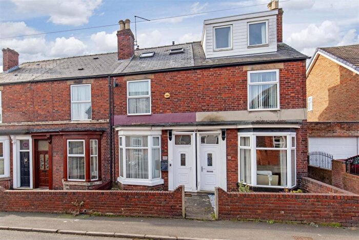 3 Bedroom Terraced House For Sale In Wellington Street, New Whittington, Chesterfield, S43