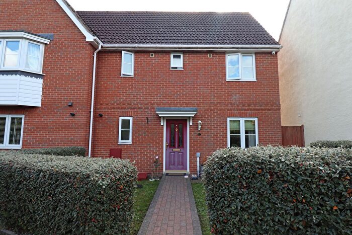 3 Bedroom Semi Detached House To Rent In Rowan Way, CM6