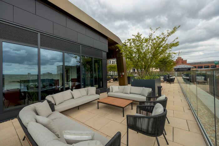 Studio To Rent In New York Square, Leeds, LS2