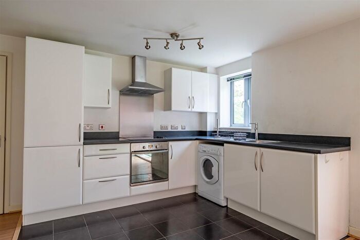2 Bedroom Flat To Rent In Drummond House, College Mews, York, YO31