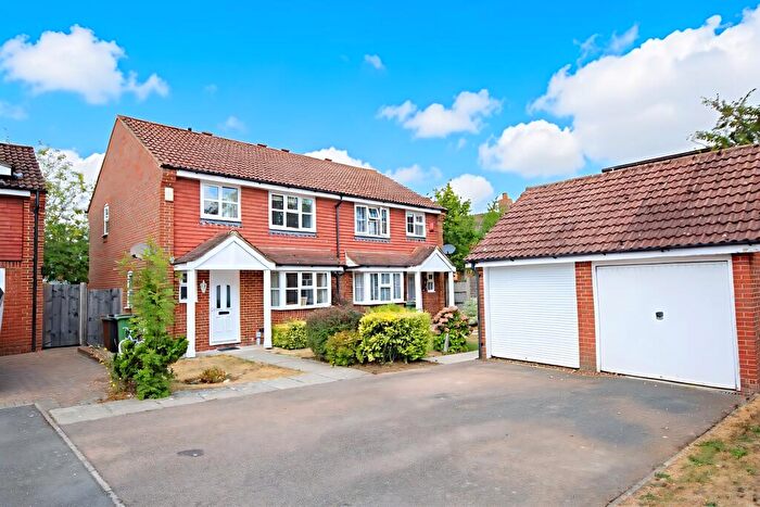3 Bedroom Semi-Detached House For Sale In Shearwater, Allington, Maidstone, ME16