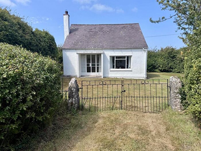 2 Bedroom Cottage For Sale In Llaniestyn, Llanddona, LL58