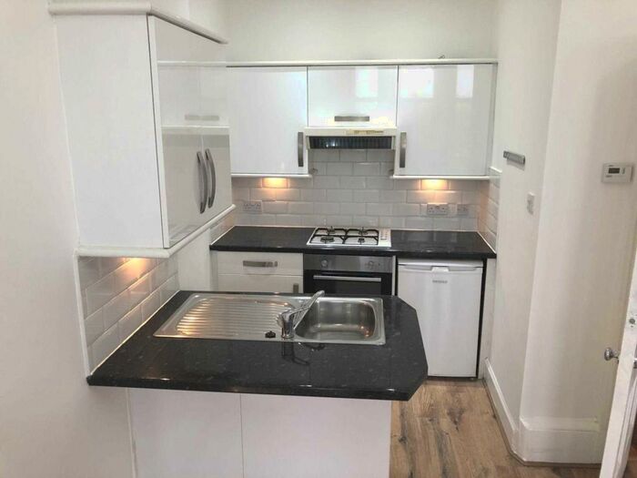 1 Bedroom Flat To Rent In McCulloch Street, Glasgow, G41