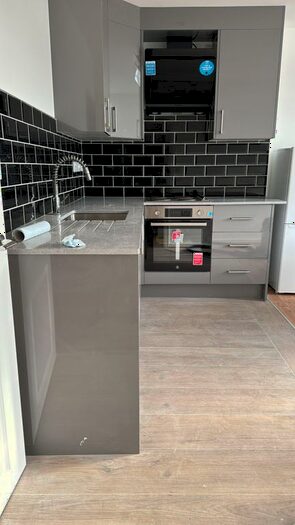 2 Bedroom Flat To Rent In North Orbital Road, Denham Green, UB9