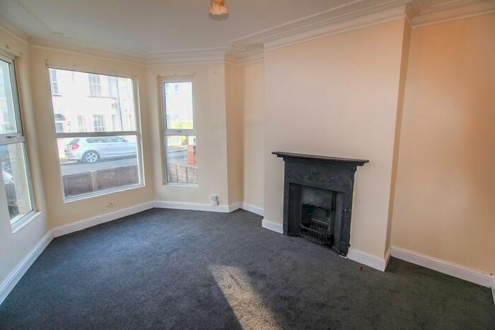 4 Bedroom Terraced House To Rent In Rayleigh Avenue, Westcliff-On-Sea, SS0