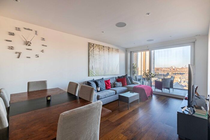 2 Bedroom Flat To Rent In Ingrebourne Apartments, Fulham Riverside, Fulham, London, SW6