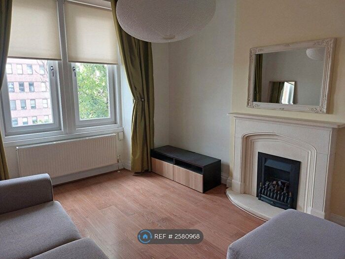 2 Bedroom Flat To Rent In Edinburgh, Edinburgh, EH8