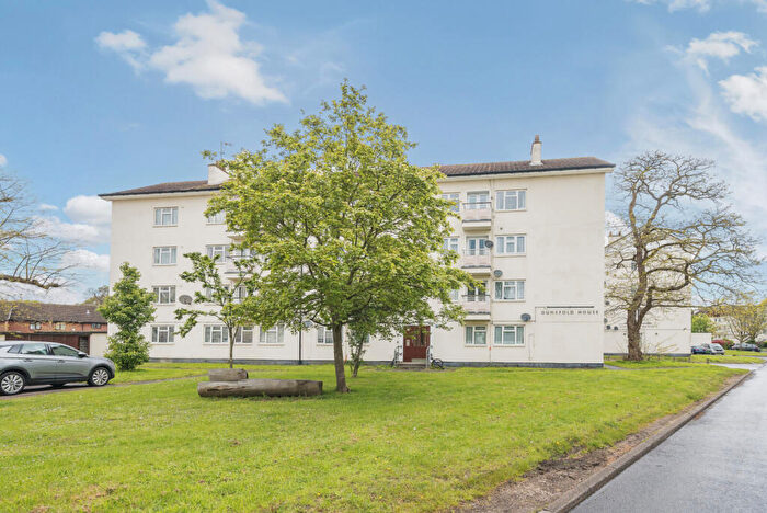 3 Bedroom Flat For Sale In Kingsnympton Park, Kingston Upon Thames, KT2