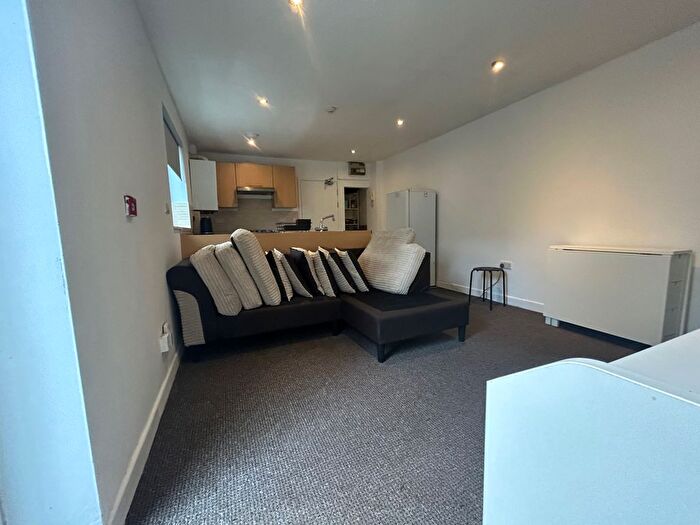 2 Bedroom Flat To Rent In Gold Street, Adamsdown, CF24