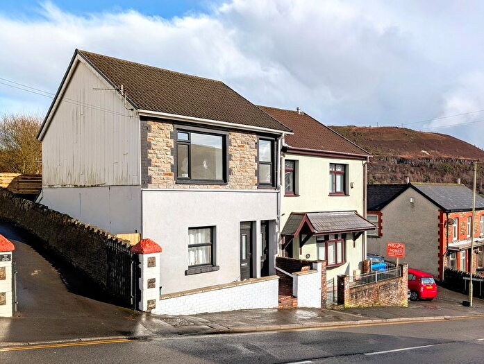 2 Bedroom Flat To Rent In Berw Road, Tonypandy, CF40