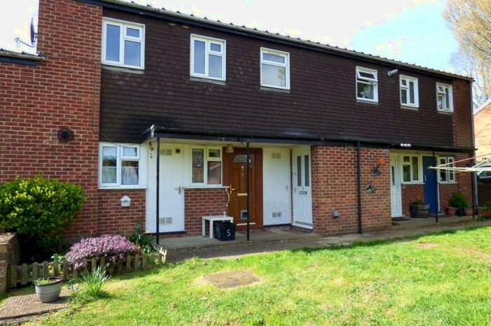 1 Bedroom Maisonette To Rent In Middlefields Court, Ruscombe, RG10
