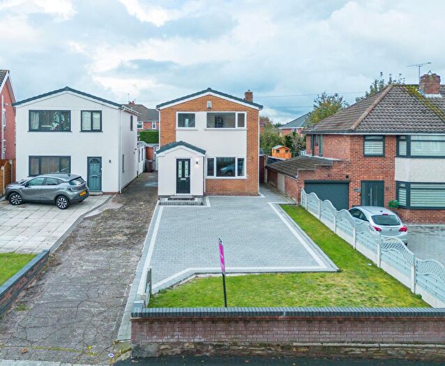 3 Bedroom Detached House For Sale In Liverpool Road, Lydiate, L31