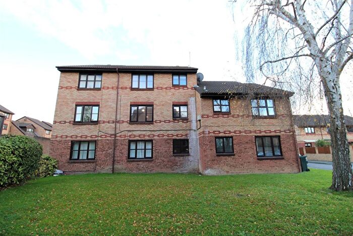 2 Bedroom Flat To Rent In Kenwyn Road, Dartford, DA1