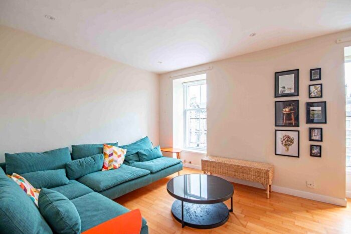 1 Bedroom Flat To Rent In L Grassmarket, Edinburgh, EH1