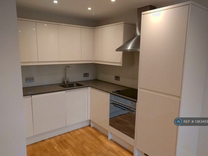 1 Bedroom Flat To Rent In Central Reading - Heart Of Town!, Reading, RG1