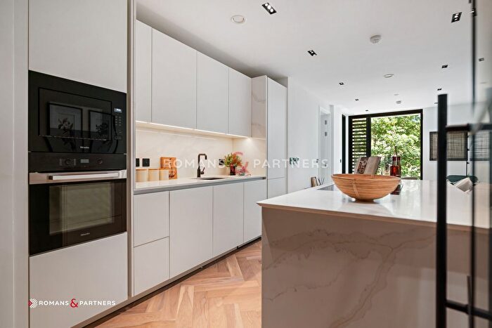 1 Bedroom Flat To Rent In Cluny Mews, Earls Court, SW5