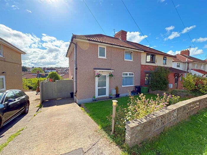 3 Bedroom Semi-Detached House For Sale In Ponsford Road, Bristol, BS4