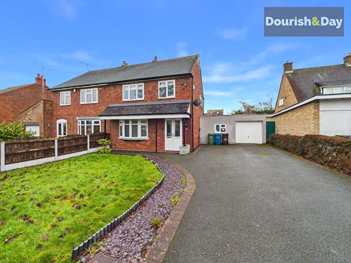 3 Bedroom Semi Detached House For Sale In Burton Manor Road, Stafford, ST17