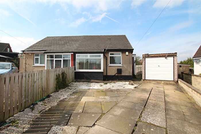 1 Bedroom Semi-Detached Bungalow For Sale In Acre Close, Eccleshill, Bradford, BD2