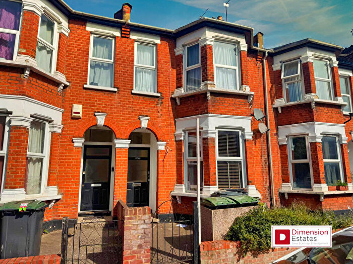 1 Bedroom Flat To Rent In Frobisher Road, Harringay, N8